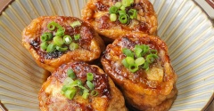 【油揚げ、何詰める？】コスパもボリュームも大満足！油揚げの人気アレンジレシピ4選＆時短油抜き