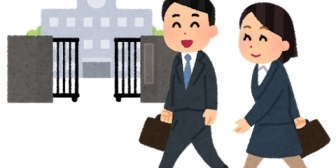 新しい先生が入ってきて始業式で挨拶をしていた。みんな爽やかな挨拶をする中、一人だけ本音ぶちまけてる先生がいた