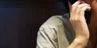 【結婚生活2年目で疲れてる】急に嫁の会社の飲め会が増え、帰るのが24時回るようになった。→俺は嫁がウワキしてるんじゃないか疑って…