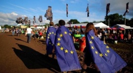 EU残留派「あの投票をなかったことにしてくれ！」 やり直しの請願殺到、英下院サイトがダウン