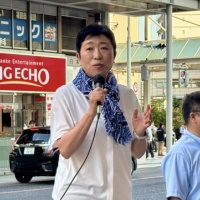 辻元清美代表代行が応援に
