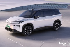 トヨタ、新型EV「bZ3X」が世界で躍進　中国では発売1時間で1万台以上の注文が殺到