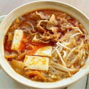 ♡鍋つゆいらず！コクうまキムチ鍋♡【#簡単レシピ #時短 #節約 #ピリ辛 #腸活 #豆腐 #豚肉 】