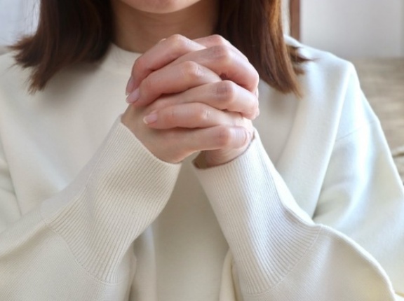 【画像】久本雅美「濃いメンツで祈った」→ﾊﾟｼｬｯ！