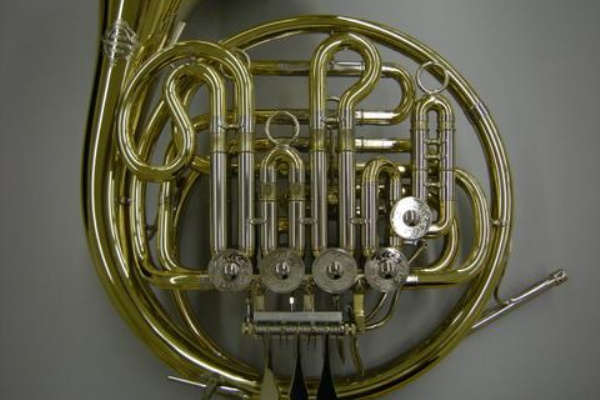 美品】Knopf クノッフ セミダブルホルン t-cornoのホルン三昧日記