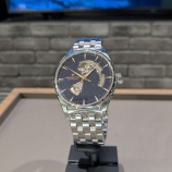 『【ハミルトン】夜空が腕元で瞬く。アベンチュリンが煌めく“美しすぎる”ミッドナイトブルーのジャズマスター』の画像