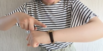 義母が家に来るとき時間を言うんだけど、「夕方までに」「何時になるかわからない」みたいなパターンもある。時間にルーズで嫌になる…