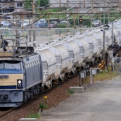 日曜日の白ホキは EF66-30　= EF200-901も登場 =