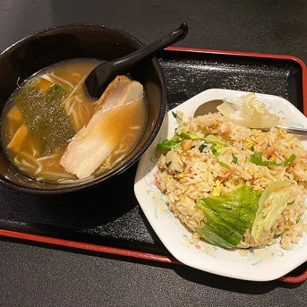 すべてフルサイズな中華系料理店！函館市美原「アジアダイニング 三吉（みよし）」