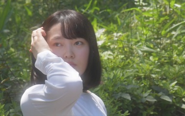 『写真教室で女性を撮りました。』の画像