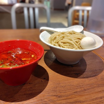 《刺激的な辛味!濃厚な鶏白湯ベースの担々つけ麺!》鶏白湯 賚神 -RAIZIN-@立川市<限定・担々つけそば＋味玉>