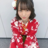 『[イコラブ] 野口衣織「袴～～、レッド～～～！ 座敷わらしっぽいなって(っ'～')っ」』の画像