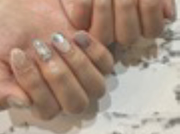 桜がPoint✨ プラチナブルー×ペールホワイト×マグのニュアンス風ブライダルネイル💙