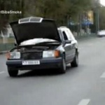 韓国「走行中にボンネットが開く危険」でリコール！韓国ネット「世界初じゃないか？」