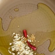 春菊と鰹のたたきのおつまみサラダ