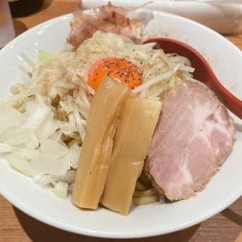 期間限定！新宿三丁目「鈴蘭」煮干ジャンク油そば