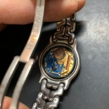 『安い!住吉駅で腕時計の電池交換880円~タグホイヤー TAG Heuer 時計の電池交換 神戸市東灘区の安い靴修理と合鍵作成・時計の電池交換のお店 プラスワン』の画像