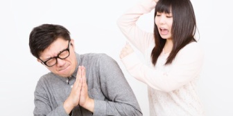 バツイチの彼が好きになって押しかけて半同棲になった。での彼の態度がなんかおかしいので…