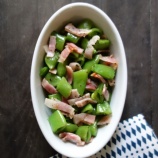 『レンジで★洋風スナップエンドウとベーコンの和えもの【レシピ2429】#お弁当 #お弁当おかず #簡単レシピ #時短料理 #料理レシピ #電子レンジ料理 #レシピ #おかず #節約レシピ #ベーコン』の画像