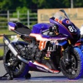 15〜25YZF-R1/R1M用タンクカバー/25ver/ブルーケブラー×カーボン綾織受注再開いたしました