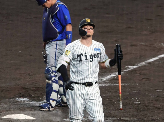 【阪神】佐藤輝明、今オフのメジャー挑戦は「まだ終わったばっかりなので、何も言えないです」