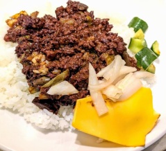 「東京ボンベイ恵比寿ＧＰ店」でカシミールカレーがベースの「ボンベイキーマの赤（辛さ超３）