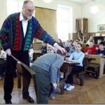 教師「殴られないと分からない生徒もいる。体罰禁止はそういった生徒の教育機会を奪っている。」←どう考えても正論なんだが？