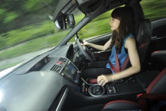 マニュアル車運転する女って何かアレだよな