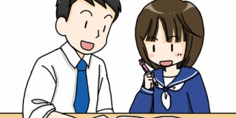 元教え子に告白されました。私に好きな人がいることはその元教え子にばれていないと思うのですが、付き合ってみてもいいのでしょうか?