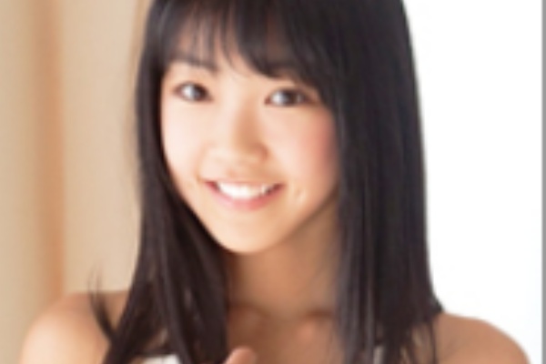 ジュニアアイドル　椎名もも 