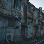 市役所「お前んち古すぎる。建て直せ」ワイ「…(無視)」市役所「話を聞いてくれ！」ワイ「…(無視)」⇒結果！！！