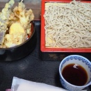 まんまやさんで蕎麦をいただく。