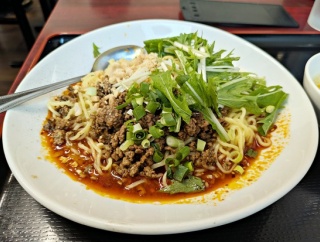 新宿三丁目「東順永」汁なし担々麺｜移転なのかな？店名変更？