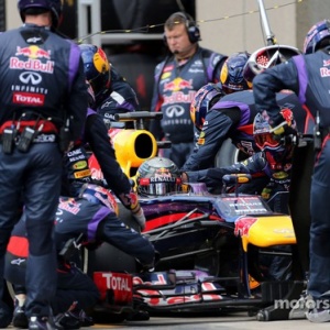 F1ヘルメット： ザイロン製バイザーでさらに安全に : F1通信