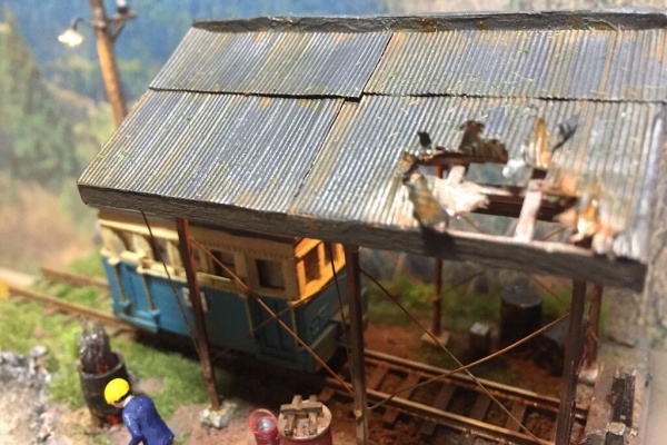 SmallWorldTree - 車両展示用ジオラマ