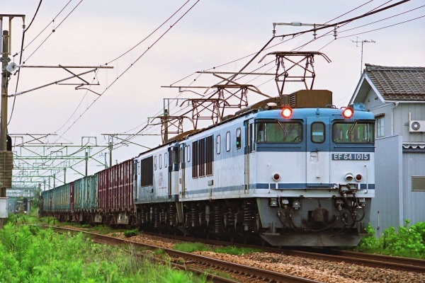 線路は続くよどこまでも - JR貨物試験塗装機