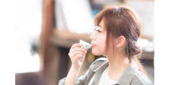 【ほのぼの】旦那の寝顔を見ながら酒を飲む