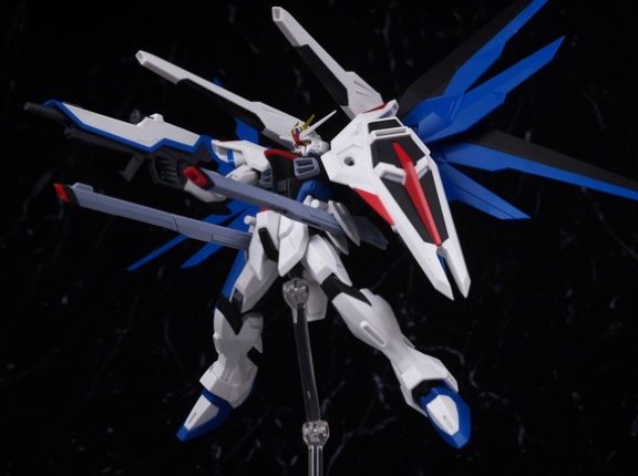GUNDAM UNIVERSE フリーダムガンダム リニューアル レビュー