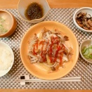 牛肉じゃが芋玉ねぎしめじ炒めと作り置きと残り物