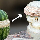『輪ゴム何本あったら人間の頭蓋骨って砕けるの？』の画像