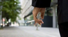 たばこ1箱1000円に…自民議連が提言