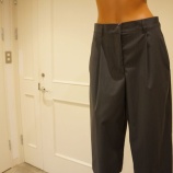 『HERNO（ヘルノ）タックハーフパンツ』の画像