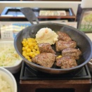 吉野家 で 牛鉄板ステーキ