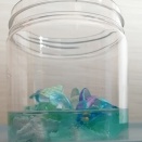 海で泳ぐイルカのオブジェを手作り
