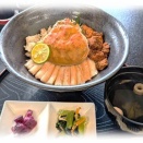 日帰りバスツアーで行く　冬の味覚と紫式部公園・花筐公園