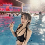 【画像】たぬかな、初ナイトプールで水着姿を披露するｗｗｗｗ