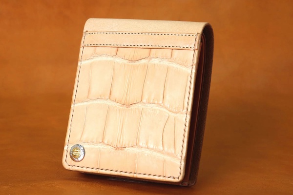 MOTO モト ヌメクロコ 二つ折り財布 MOTO モト ヌメクロコ 二つ折り財布