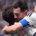 アルゼンチン、劇的逆転勝利でベスト8進出！メッシの涙の理由とは？