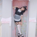 声優・上坂すみれさん、ミニ丈メイド服×ニーハイで“絶対領域”見せｗｗｗｗ
