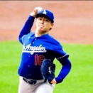 ドジャース　山本9回完投　2連勝